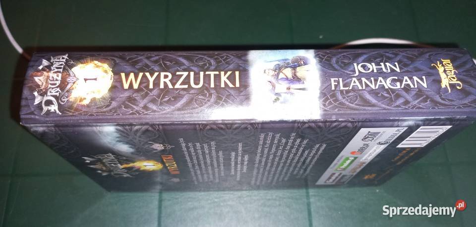 John Flanagan autor serii Zwiadowcy Drużyna Rzeszów