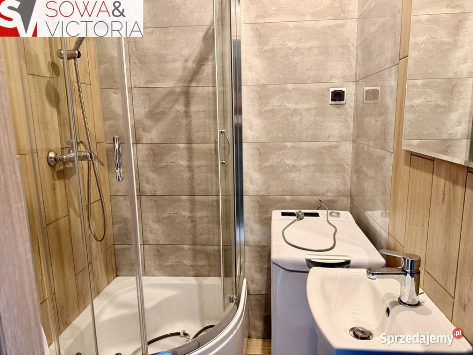 TANIE NOCLEGI z dużym parkingiem Wałbrzych