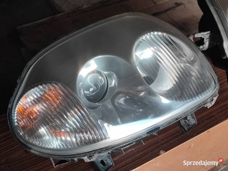 Reflektor Renault Clio II soczewka oryginał osobowe