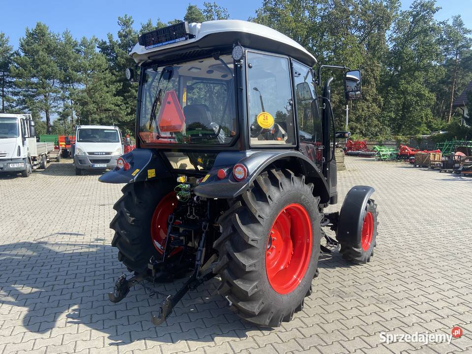 Ciągnik rolniczy FARMTRAC 555DTc V Elegance Opatówek