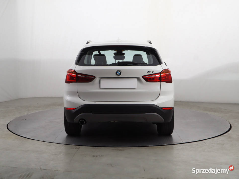 BMW X1 sDrive18i wielofunkcyjna kierownica Katowice