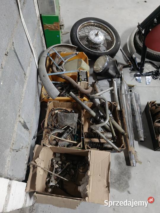 Royal Enfield Continental GT 250 z 61r Pionki