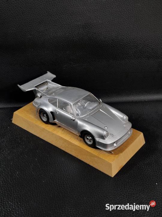 Stara metalowa statuetka puchar Porsche Carrera Figurki i rzeźby
