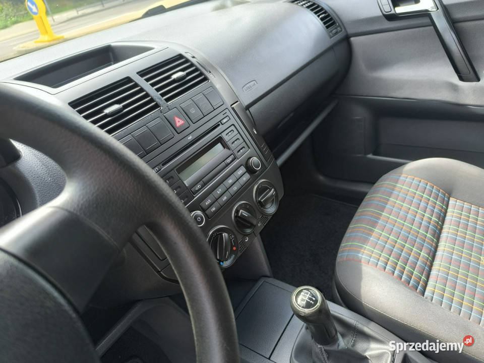 Volkswagen Polo 12MPi 70 Klimatyzacja IV FL ASR (kontrola trakcji)