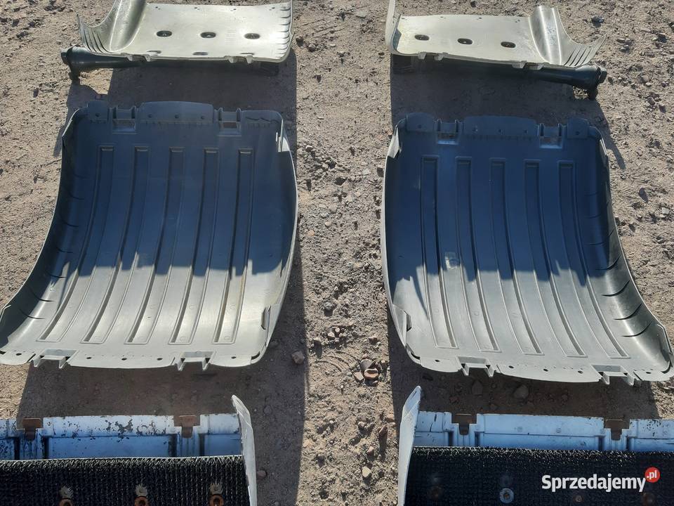 SCANIA R S P BŁOTNIK NADKOLE TYŁ KOMPLET 1357600 Bieleń