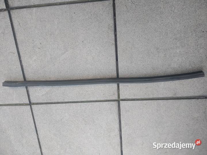 MAZDA 2 II 0714 Uszczelka maski pasa przedniego Rok produkcji 2012 Ślesin sprzedam