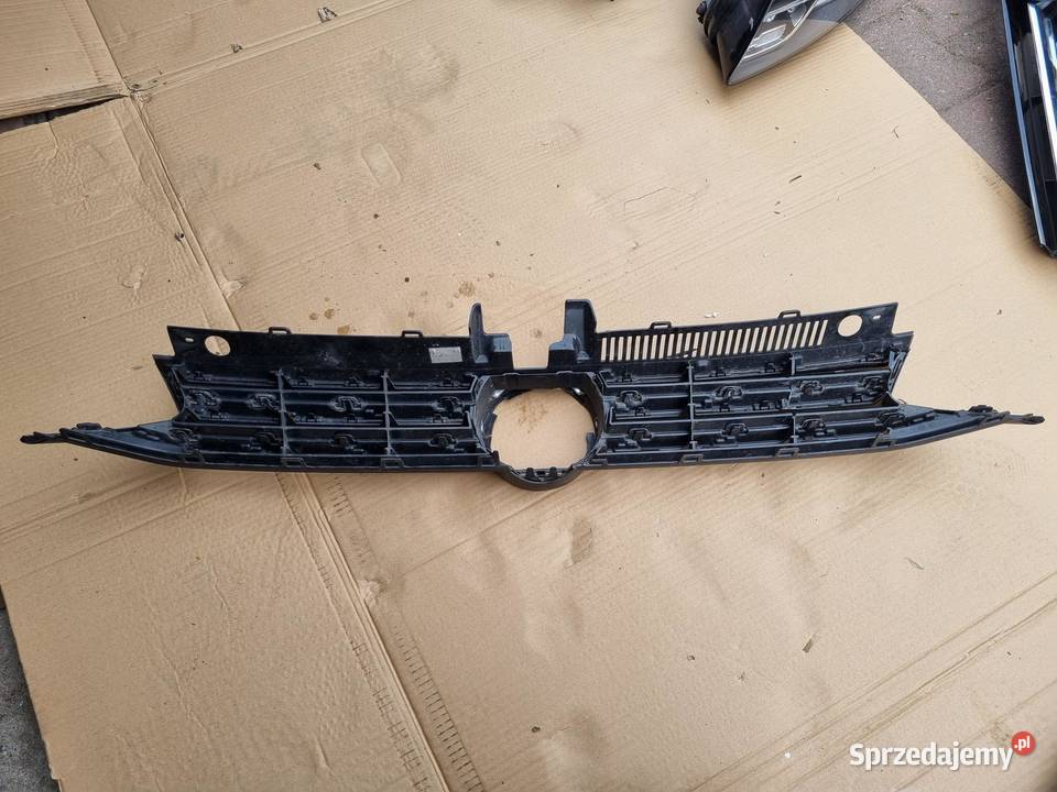 GRILL ATRAPA VW TOURAN II 5TA853653B ITA Atrapy sprzedam