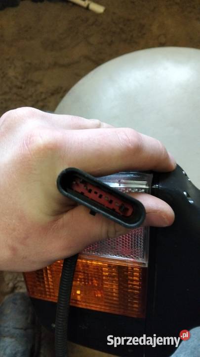 Sprzedam Lampy Boczne Polskie Olędry