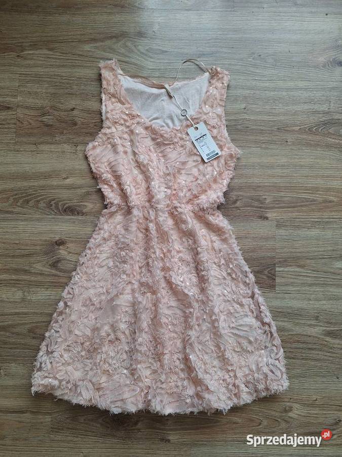 Nowa pudrowa błyszcząca sukienka na wesele Kraków sprzedam