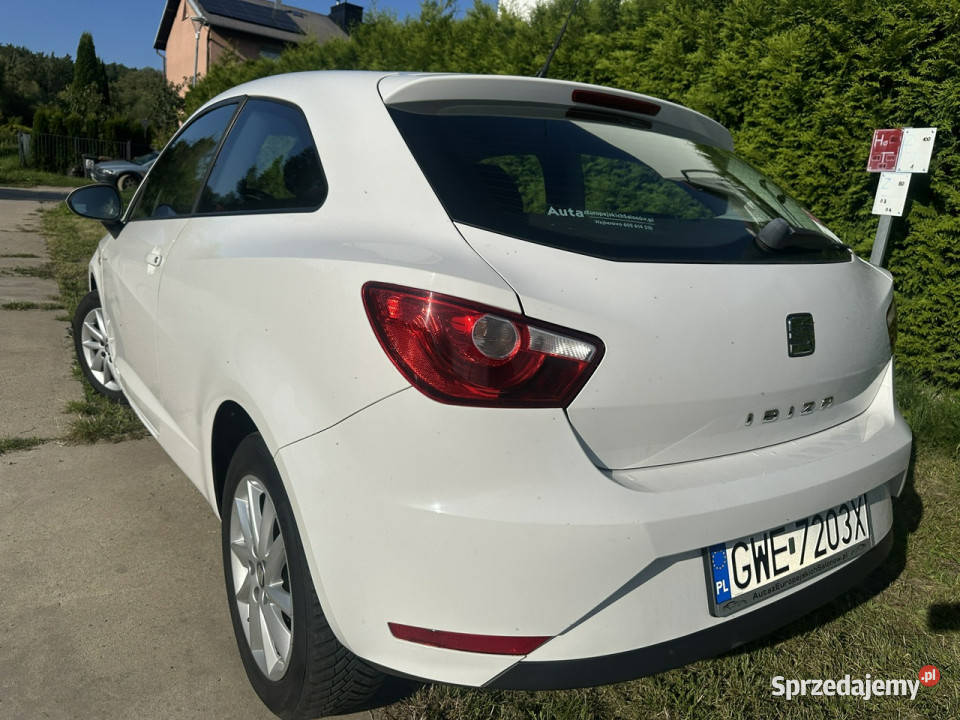 Seat Ibiza Benzyna klimatronik nawigacja isofix Rok produkcji 2014