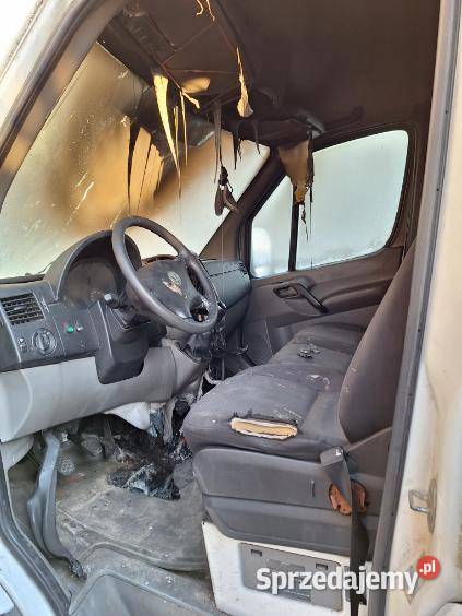 Syndyk sprzeda VOLKSWAGEN CRAFTER WA 89342 uszkodzony Warszawa