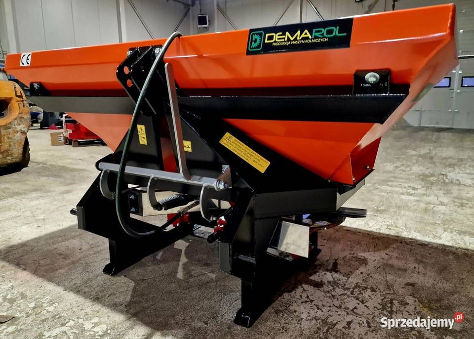 Rozsiewacz nawozu dwutalerzowy 4001200 l DEMAROL sprzedam