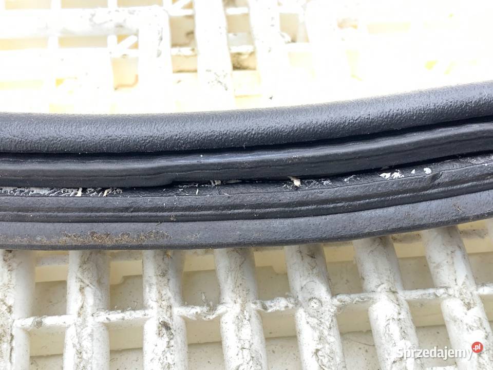 USZCZELKA KLAPY BAGAŻNIKA OPEL CROSSLAND