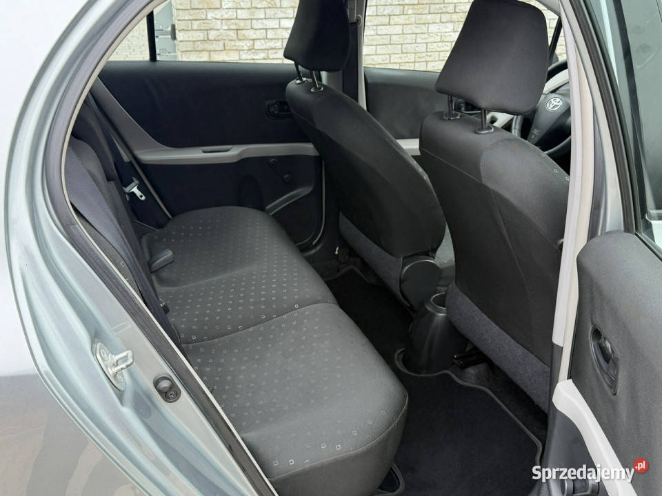 Toyota Yaris Toyota Yaris 2008 13 Benzyna Klima 4/5 Gostyń sprzedam