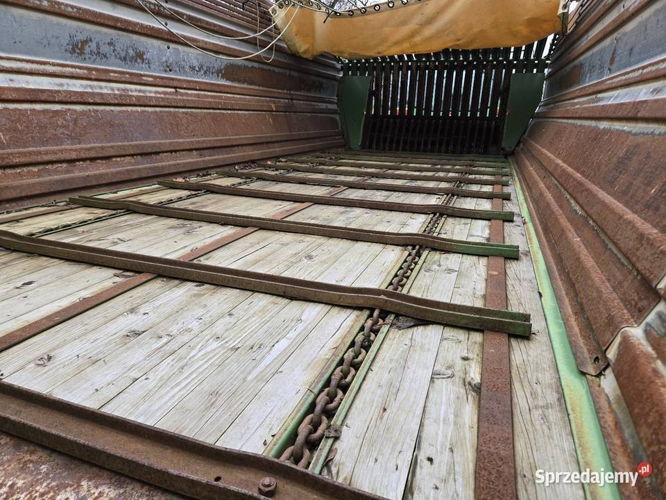 Przyczepa samozbierająca Krone