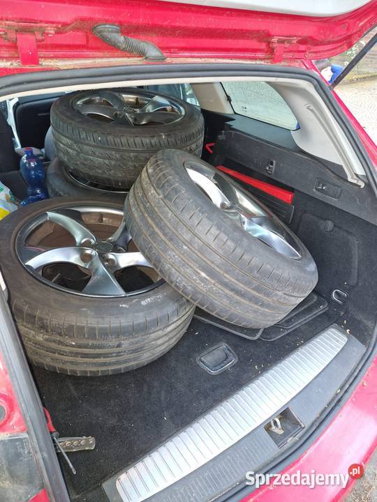 Opel Astra Sports Tourer 16 Turbo 180 super stan 180KM Dębica