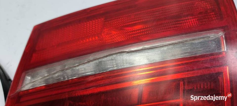 LAMPA W KLAPE PRAWA AUDI S8 D3 LIFT A8 osobowe Pozostałe Lipno