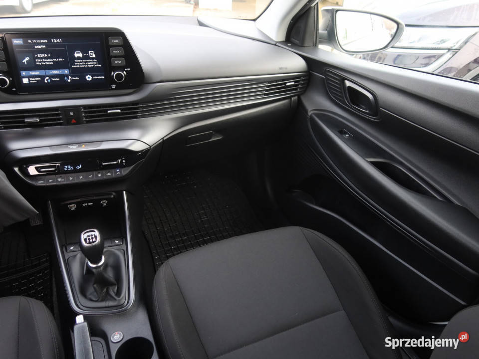 Hyundai i20 12 MPI ESP Katowice