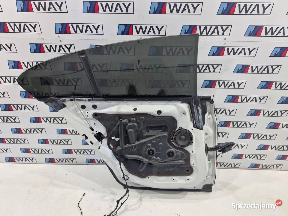 BMW 6 F06 DRZWI LEWE LEWY TYŁ KOMPLETNE A300