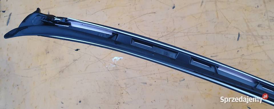 MERCEDES W204 2012 LIFT SEDAN LISTWA DACHOWA