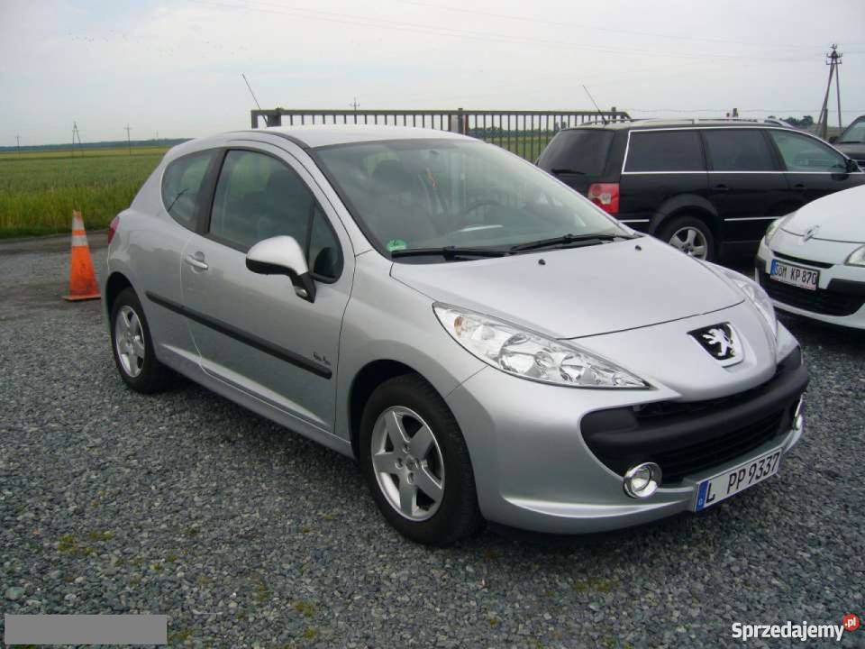 Nieuszkodzony Peugeot srebrny Wolica Pusta