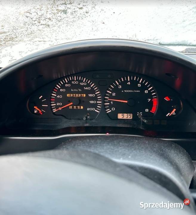 Nissan Serena 20 benzyna klima 7osob z Niemiec Serena Rumia