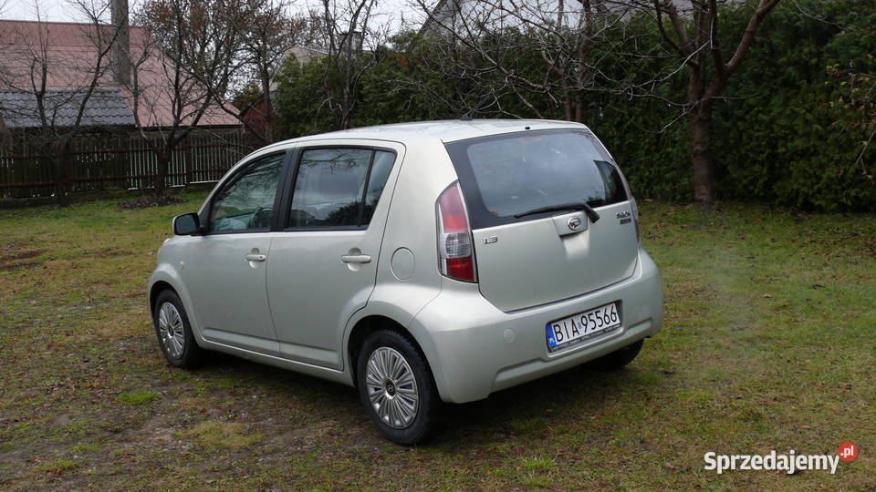 DAIHATSU SIRION 13 benzyna 2007r elektryczne szyby podlaskie Sokółka sprzedam