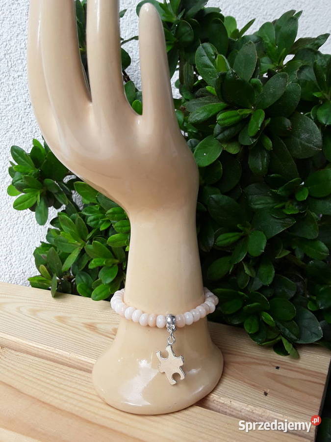 Zestaw 9 bransoletek koralikowych z zawieszkami Warszawa