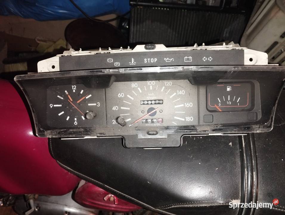 Liczniki zegary peugeot 205 z zegarkiem