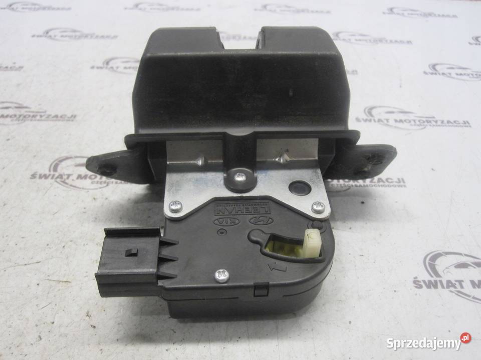 HYUNDAI i40 13r zamek klapy 4 PIN osobowe