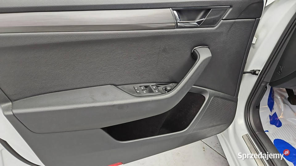 koda Superb 15 TSI Ambition Z Polskiego Salonu Superb Warszawa sprzedam