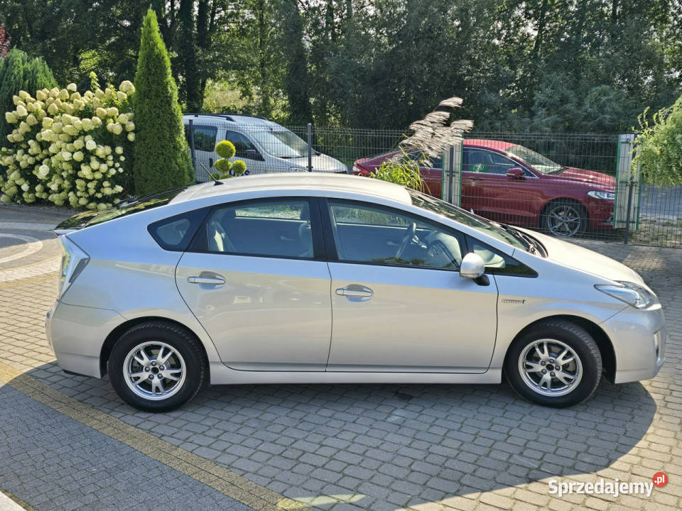 Toyota Prius Hybrid 18 VVTI ECVT Iwłaściciel 62 wspomaganie kierownicy kujawsko-pomorskie Skępe