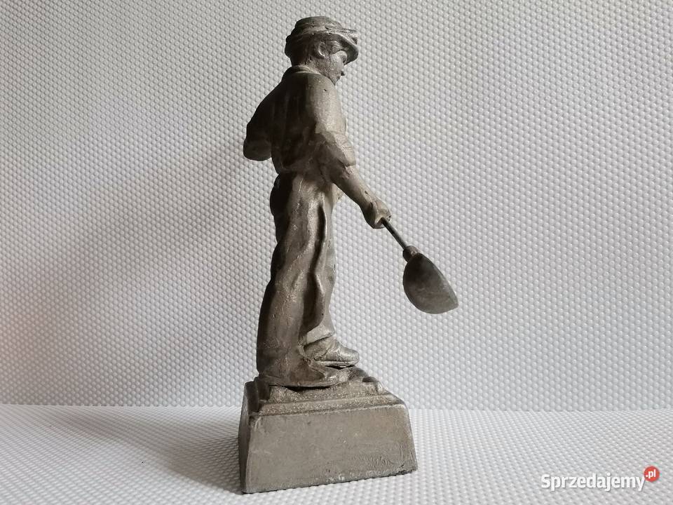 Stara duża figurka metalowa Hutnik PRL Antyki Katowice