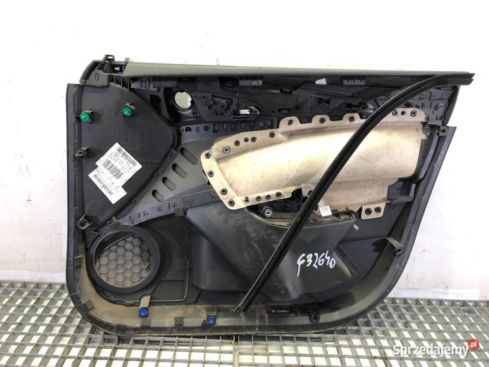 BOCZEK DRZWI LEWY PRZÓD OPEL INSIGNIA A Kombi Tapicerki samochodowe podkarpackie