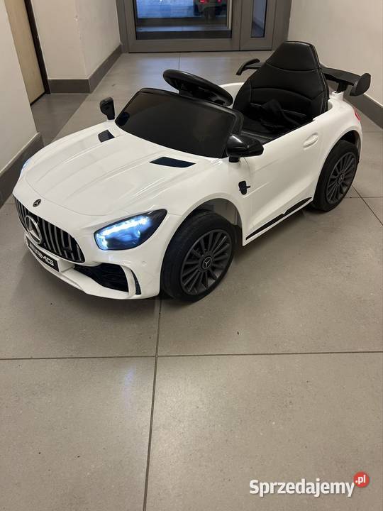 Samochód elektryczny Mercedes AMG GT Poznań