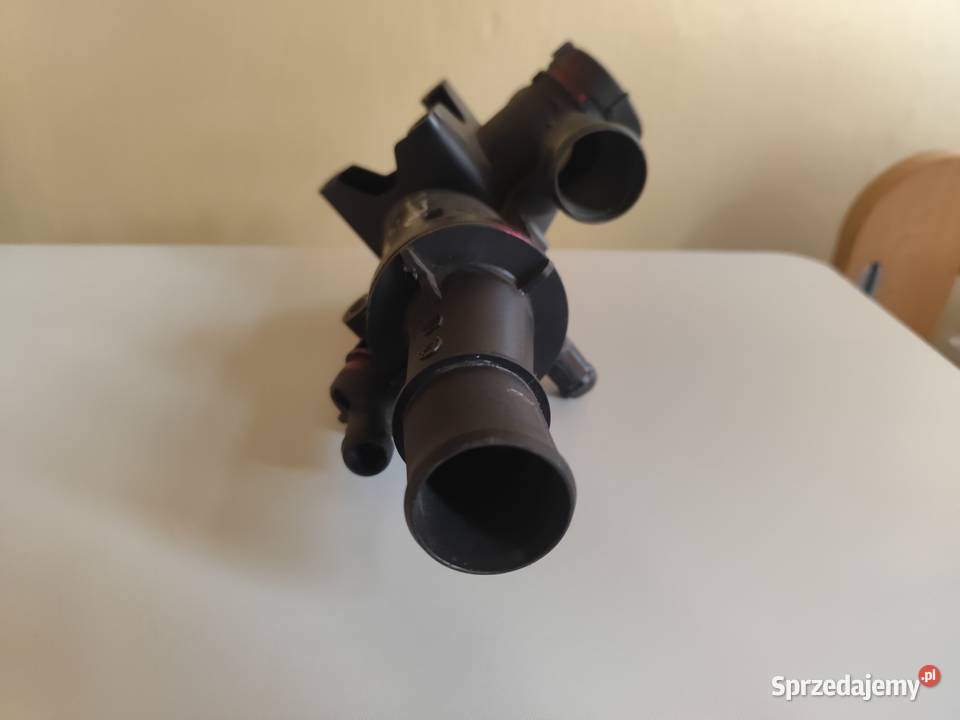 Termostat Ford Focus Lift MK3 2010 20 TDCI Szadek