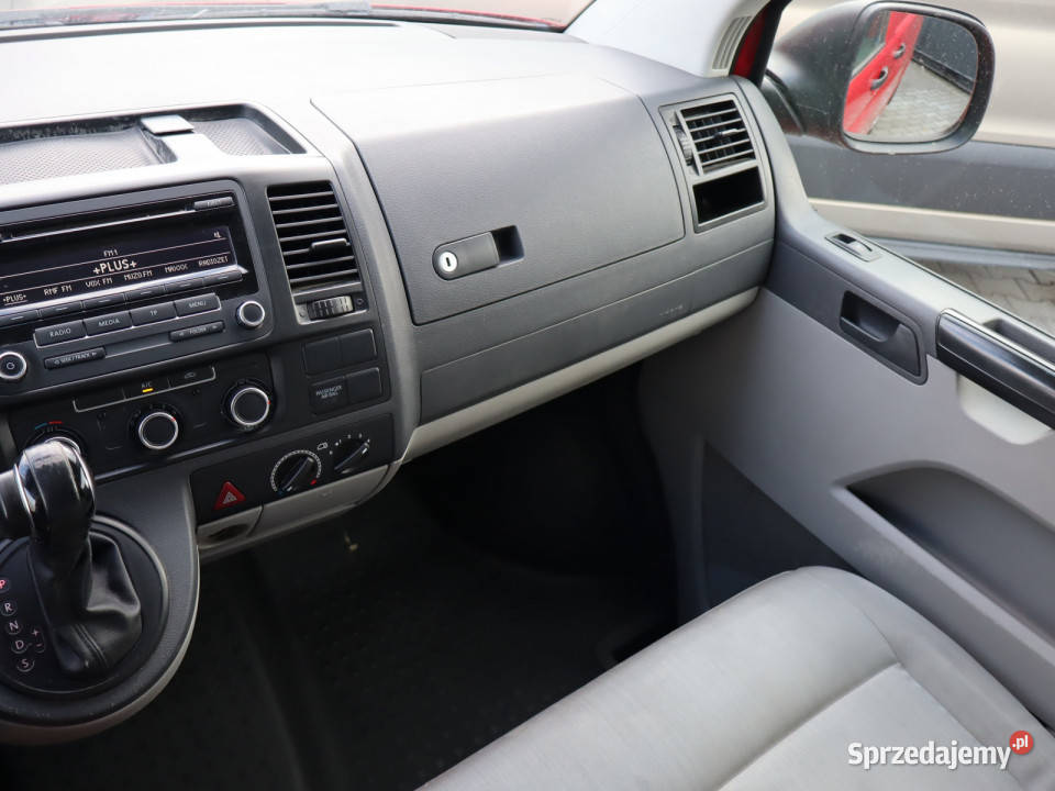 VW Transporter 20 TDI hak