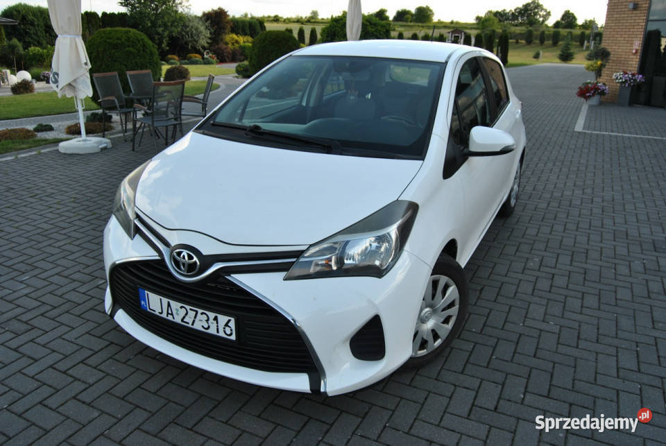 Toyota Yaris 10Benzyna 75Kamera cofaniaSalon benzyna Modliborzyce