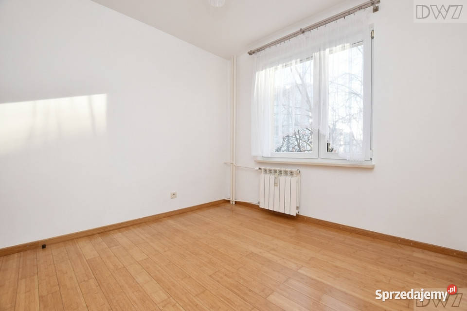 3 pokoddzielna kuchniabalkonDobrego Pasterza sieć Kraków