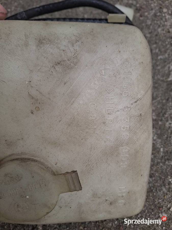 Bmw e34 zbiorniczek płynu 61668352899 Rumia