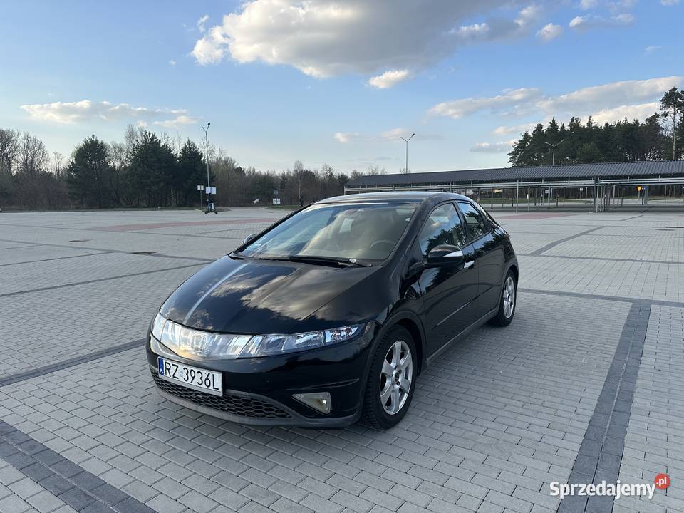 Honda Civic VIII 18 Sprzedam UFO z silnikiem 18 Civic podkarpackie