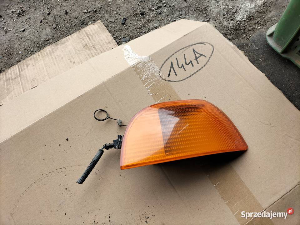 FIAT PUNTO 1 MK1 KIERUNKOWSKAZ PRAWY Kamień-Kolonia