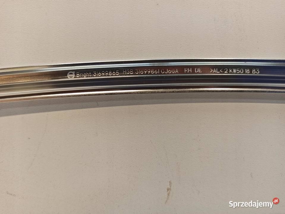 LISTWA OZDOBNA SZYBY PRAWY PRZÓD V90 31699865