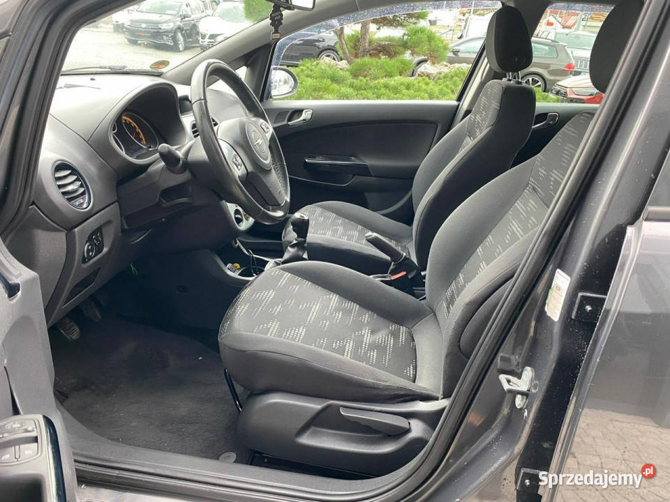 Opel Corsa multifunkcja nawigacja DRL podgrzewane fotele Żory
