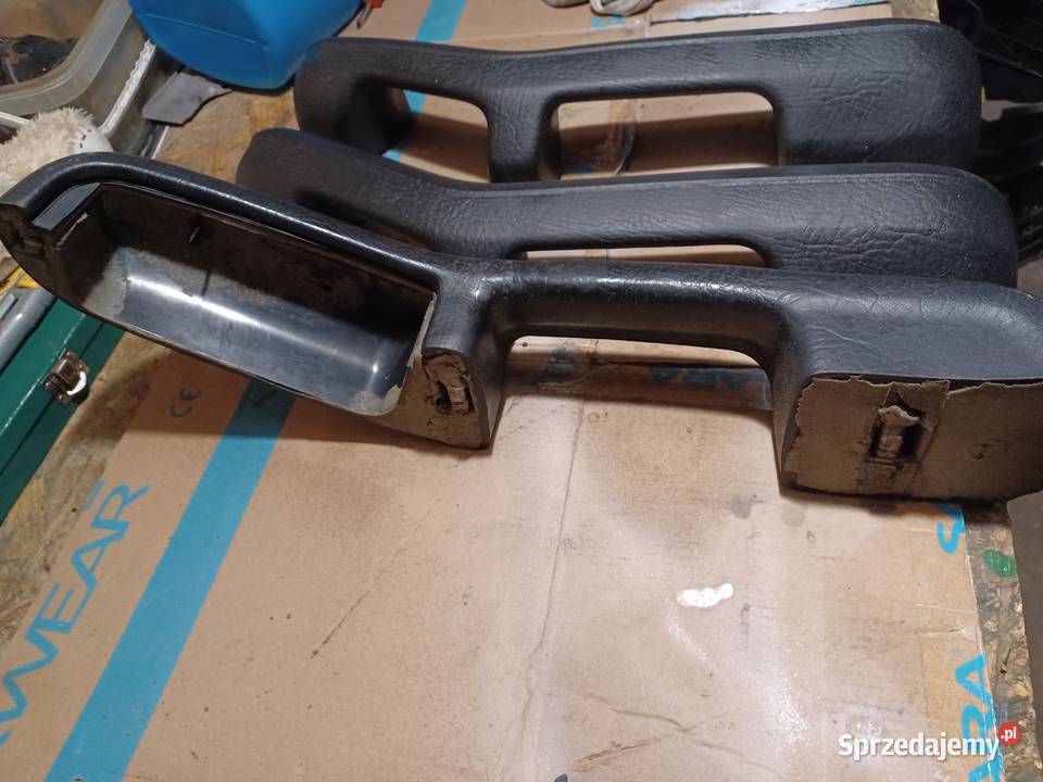 Audi 100 c3 200 c3 5000 v8 d11 rączki pod szyby Grudziądz