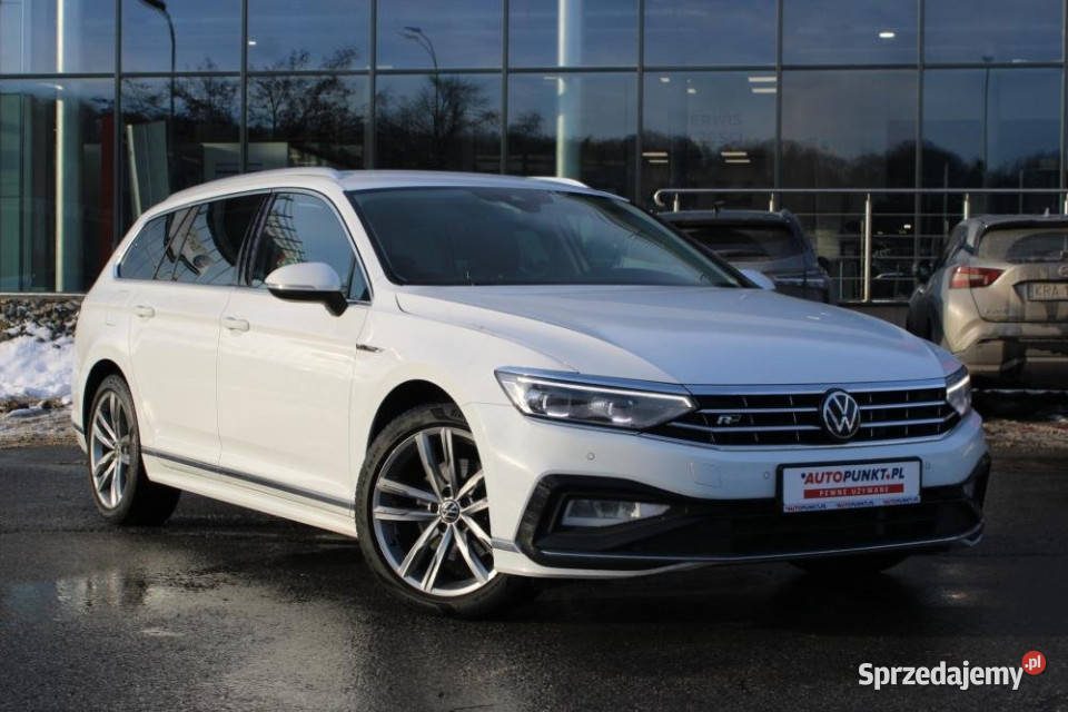 Volkswagen Passat 2021r Hak alcantara Ambienty Kraków