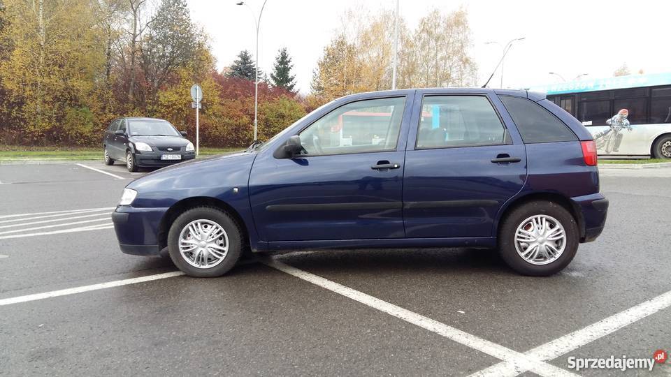 Seat Ibiza 14 MPI 2000r 5 drzwi TANIO Rok produkcji 2000 Rzeszów sprzedam