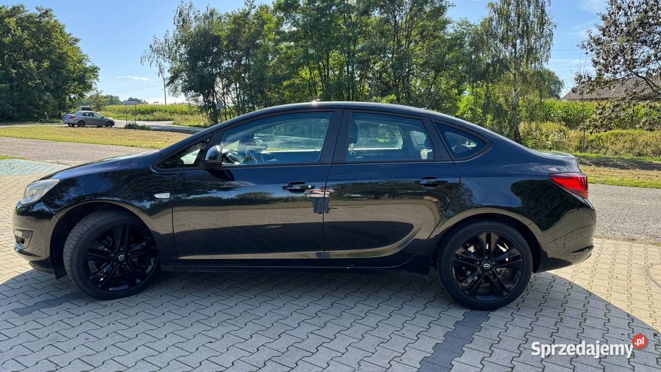 Opel Astra Opel Astra J Sedan 17 CDTI 110 Manual Kalisz