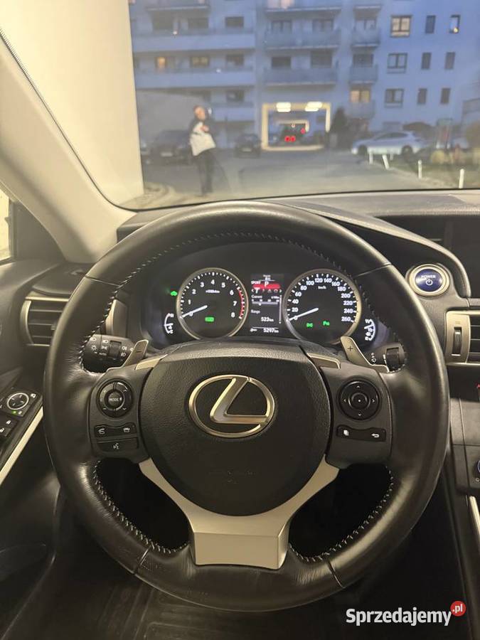 Lexus IS300h niski przebieg 40k Faktura VAT 23