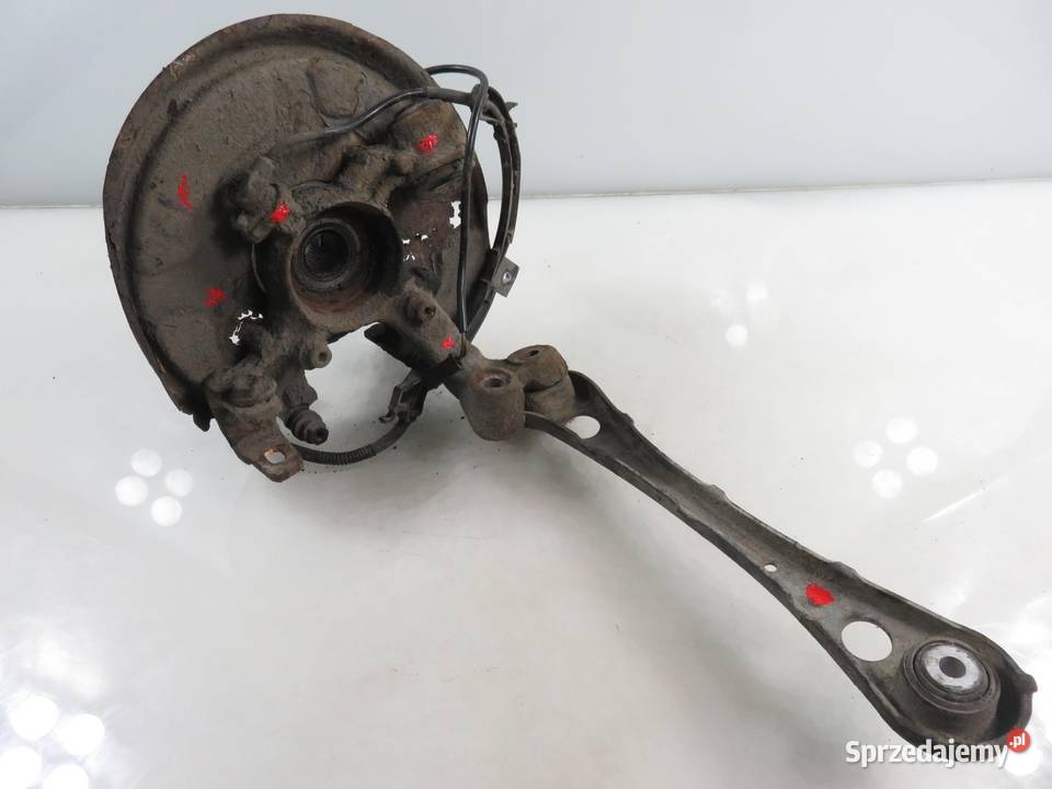 PIASTA TYLNA LEWA AUDI A4 B6 18 T quattro małopolskie